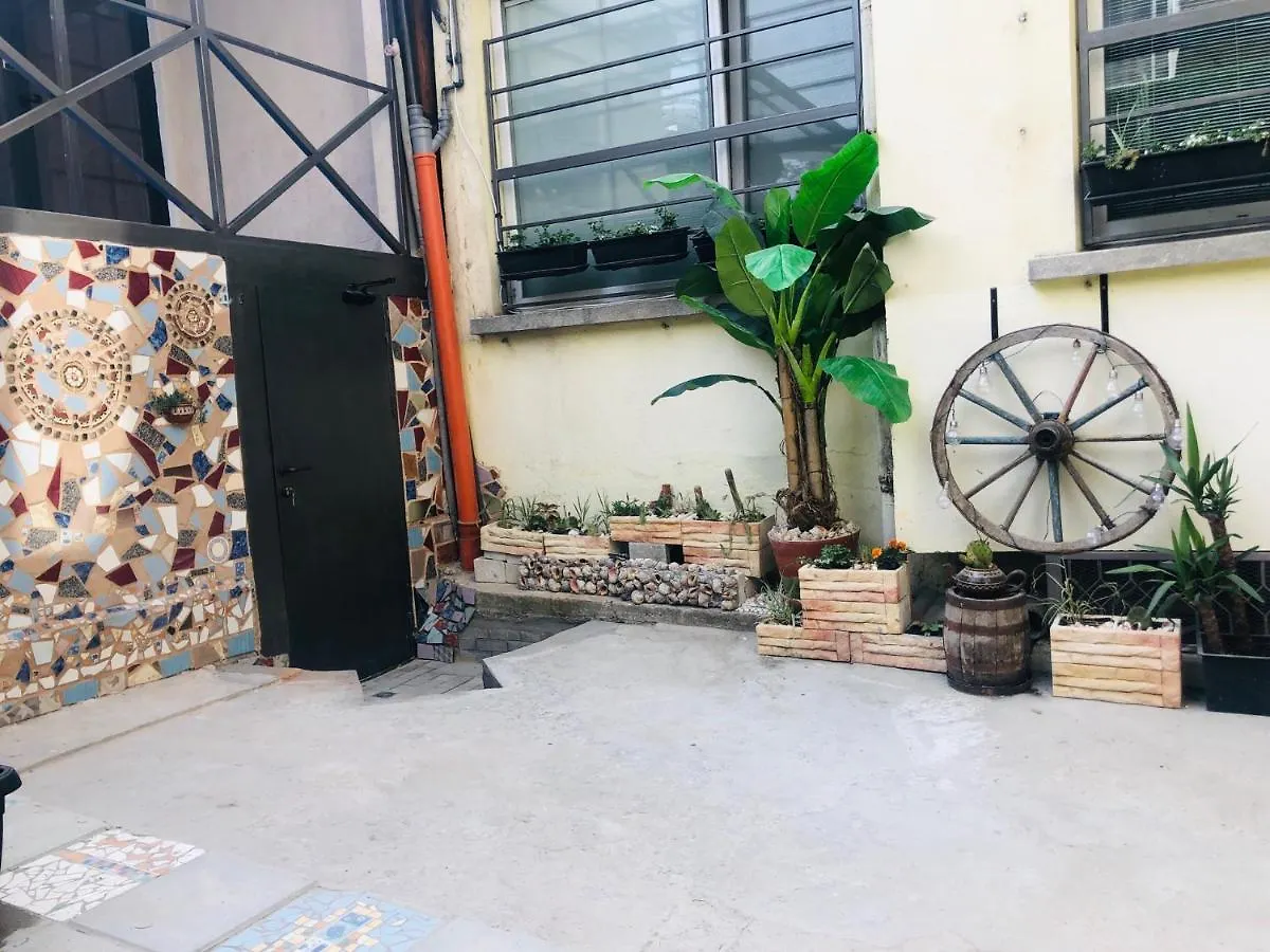 Guest house Happy Studios Opera 1-St Floor Varna Bulgaria